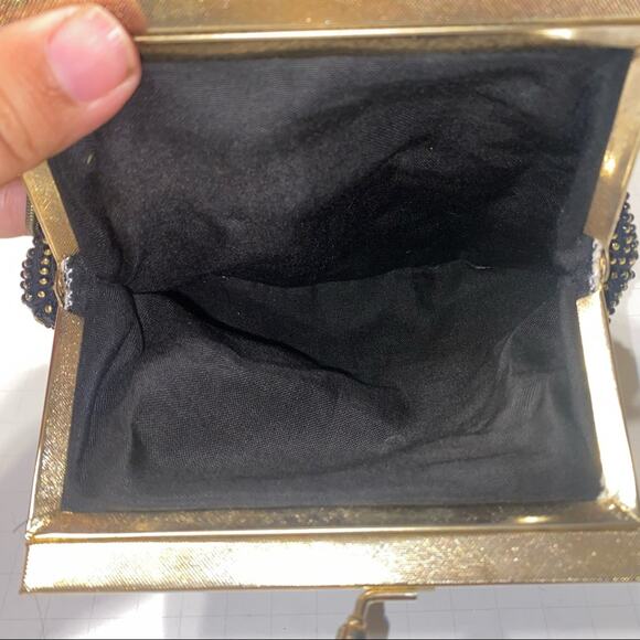 VNTG gold metal detail handbag - Picture 5 of 7